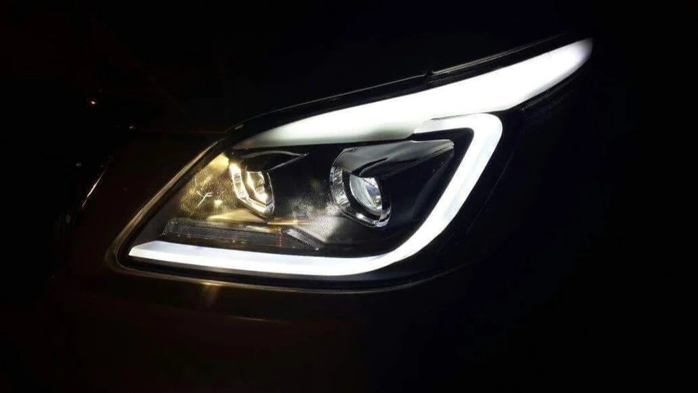 Toyota Innova Led Headlight with DRL 2012-2015 - Image 4